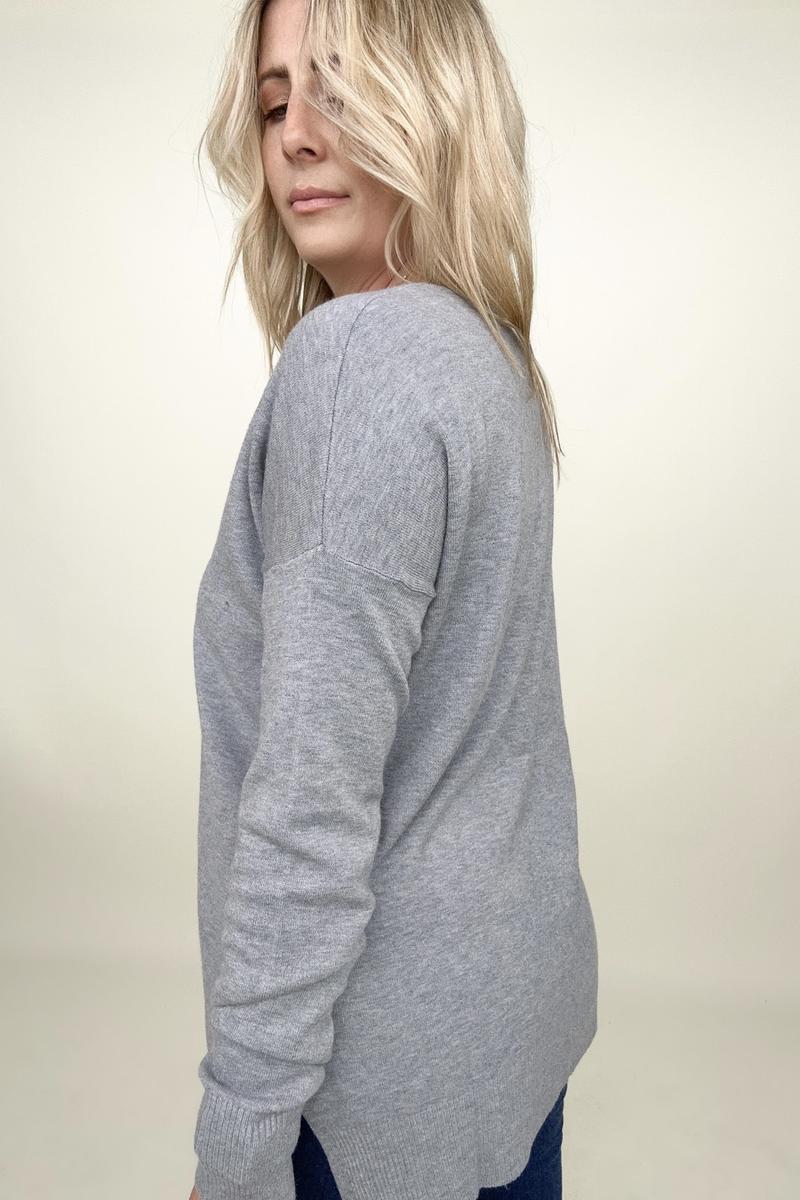 Front Seam Light Knit Sweater