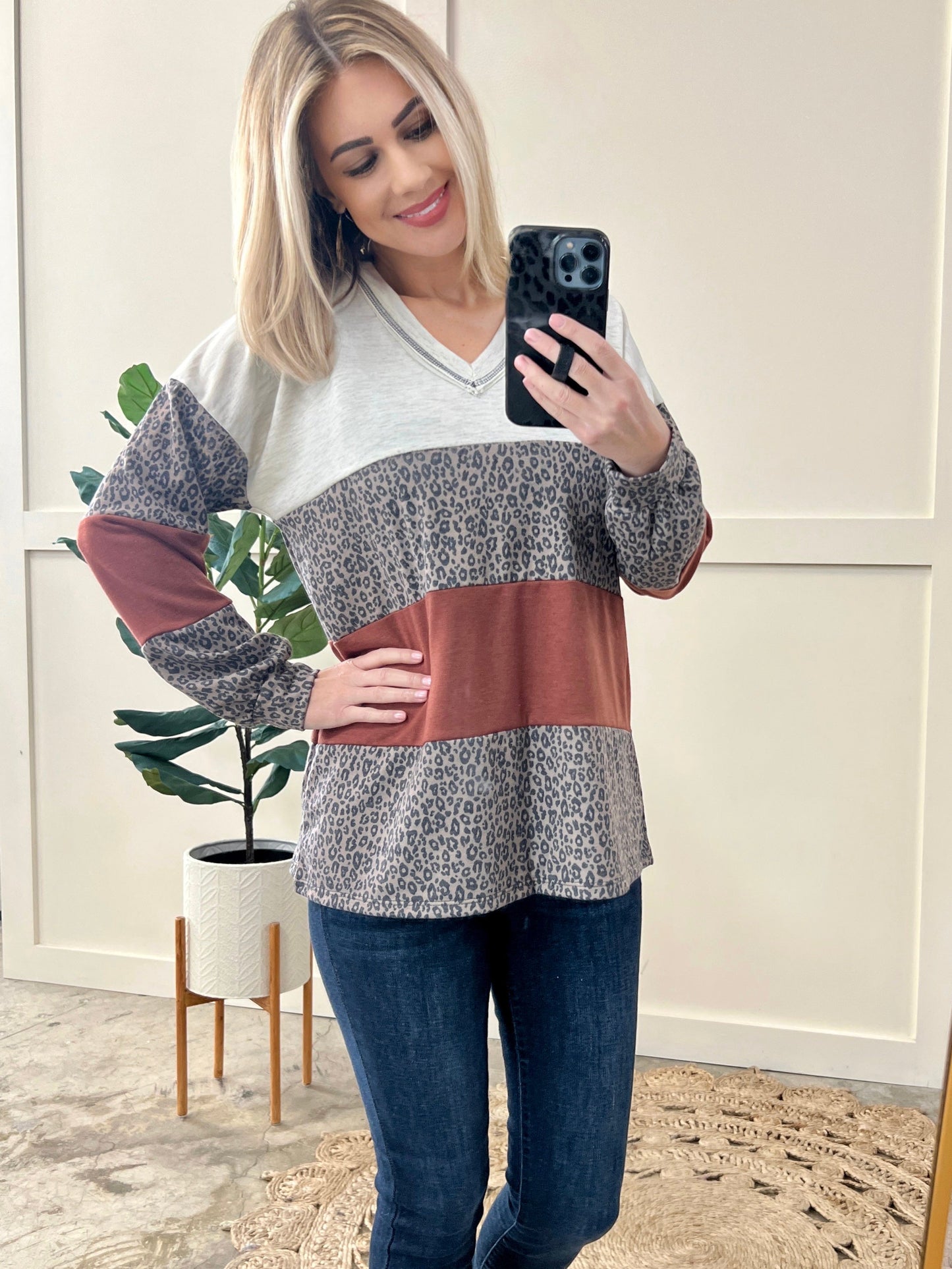 V Neck Long Sleeve Color Block Top In Rust & Neutral Leopard 11.22