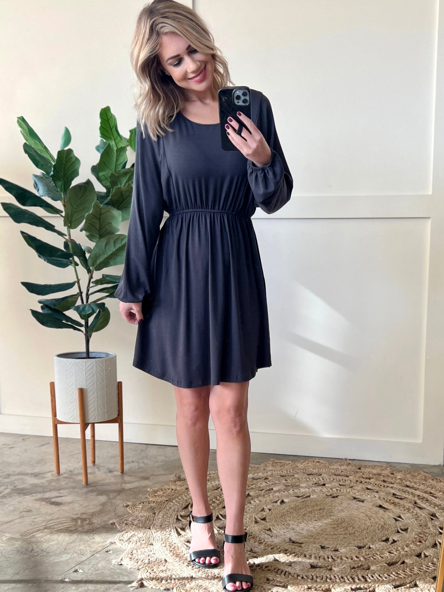 French Gray Swing Dress With Flattering Seam Lines 11.24