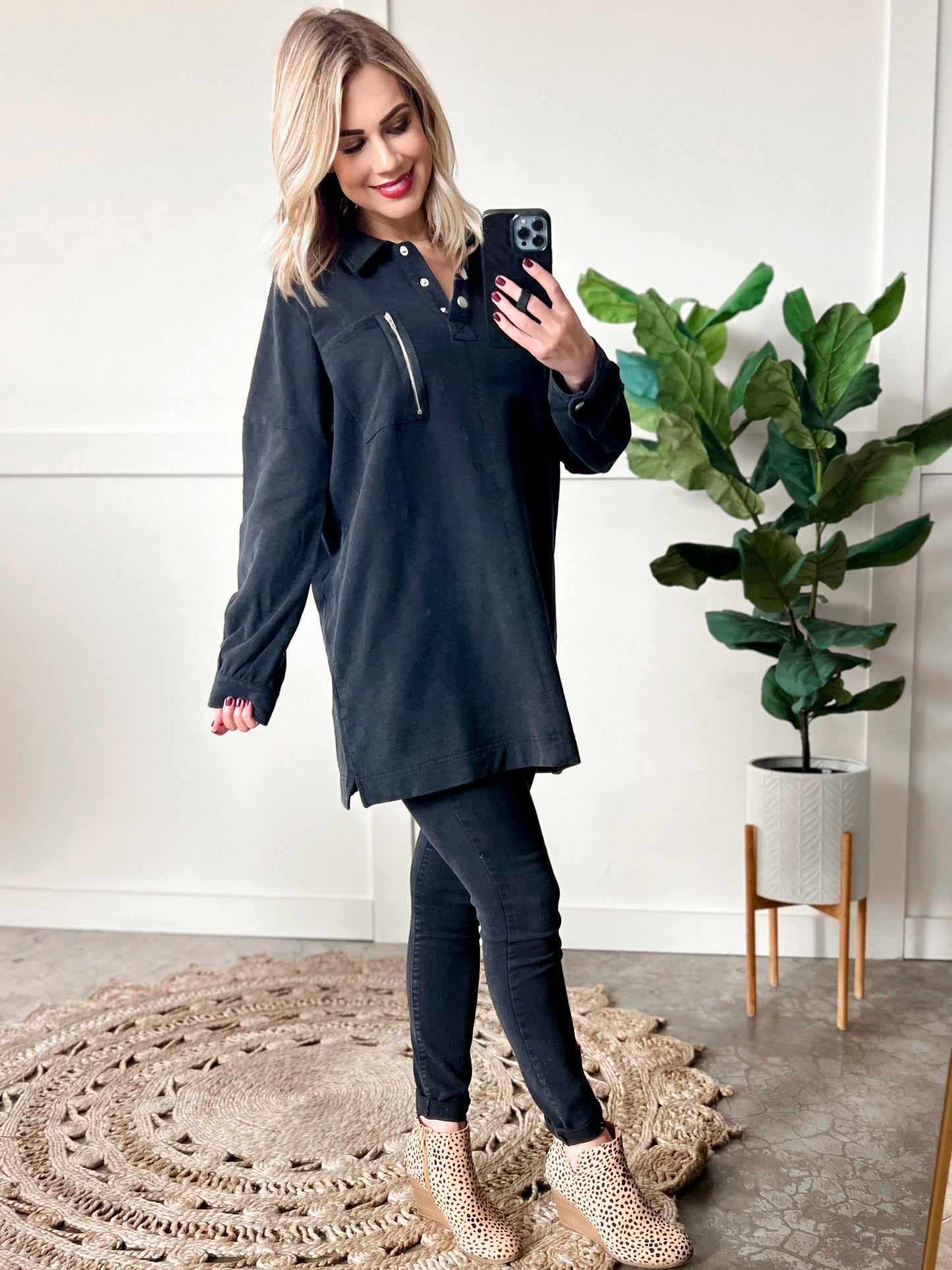 Sweatshirt Tunic In Costal Black 11.21