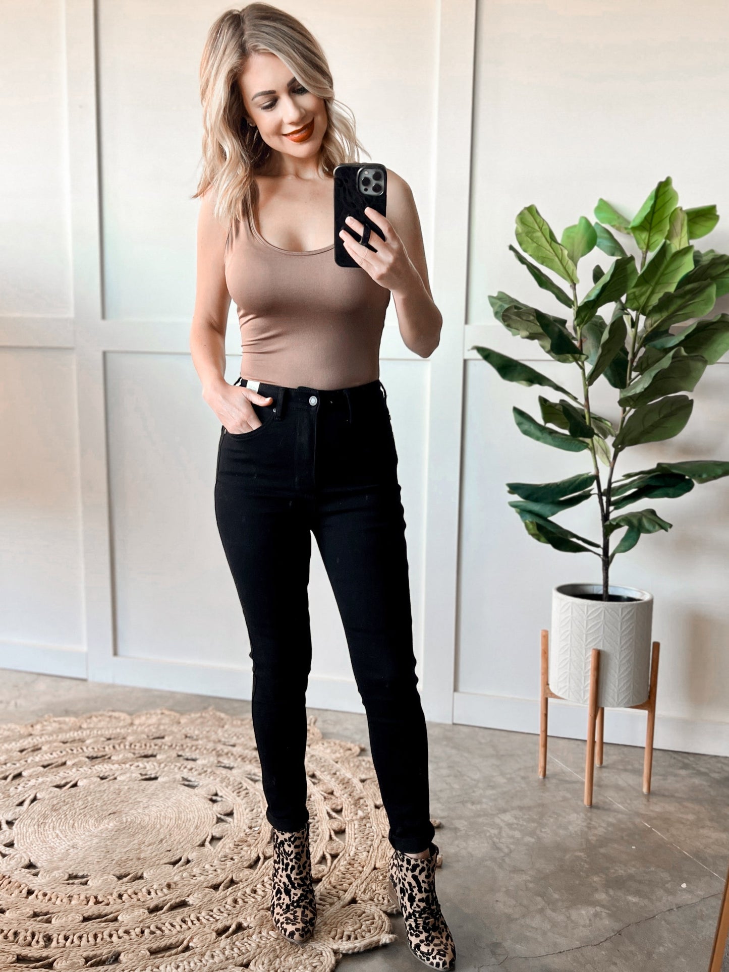 Tummy Control Classic Skinny Black Judy Blue Jeans