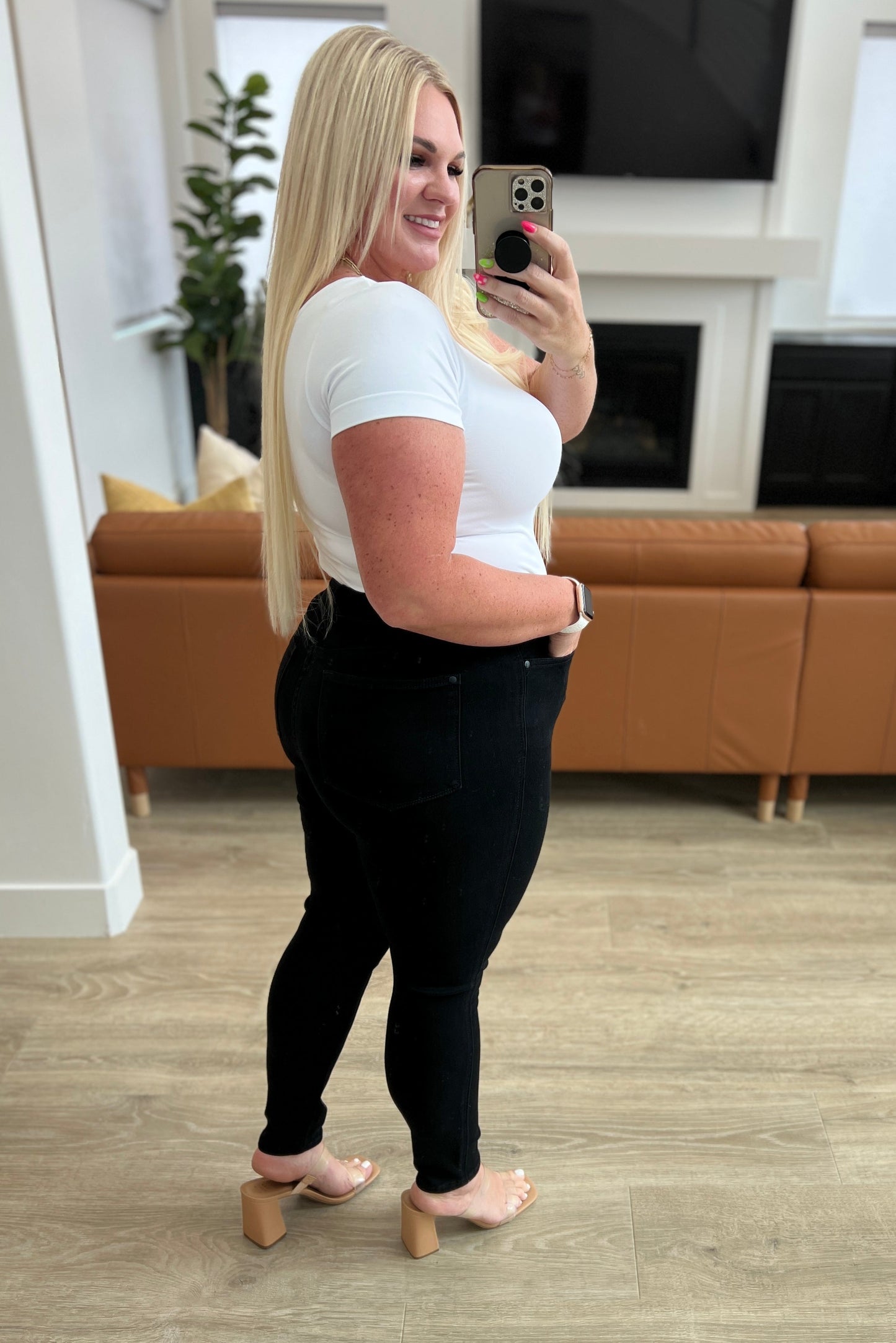 Judy Blue High Rise Tummy Control Classic Skinny Jeans in Black