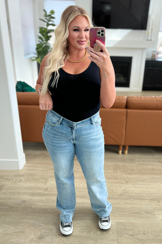 Judy Blue High Rise Viral V Front Waistband Straight Jeans