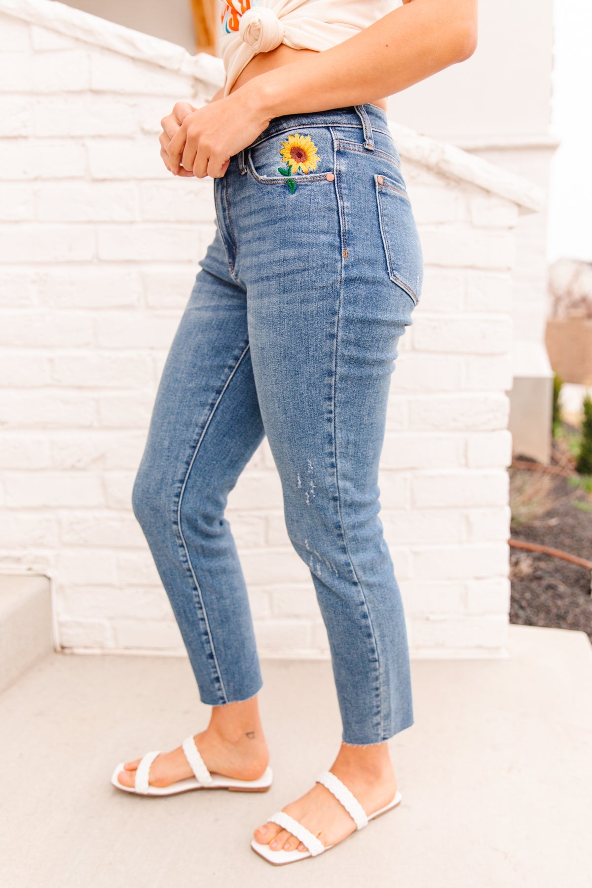 Judy Blue Sunflower Embroidery Jeans