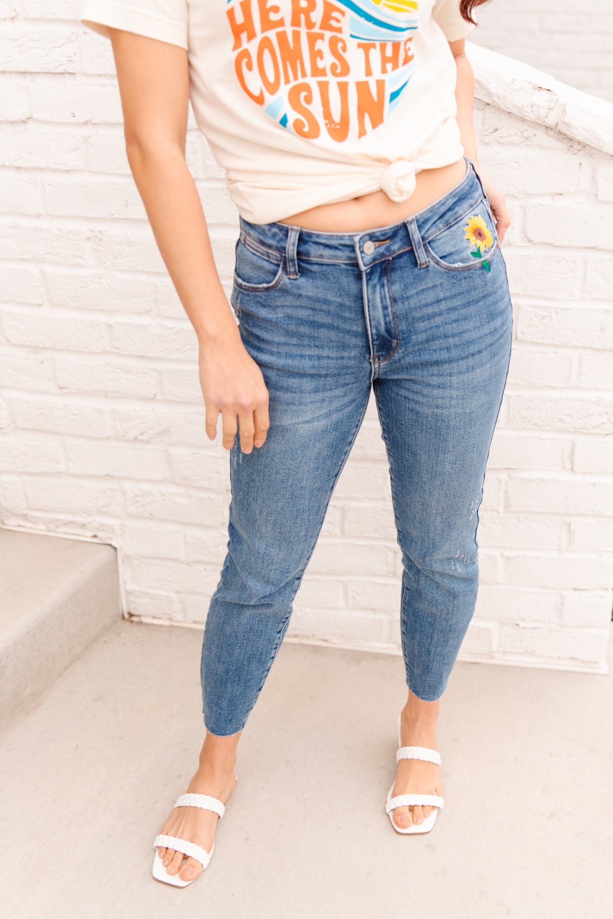 Judy Blue Sunflower Embroidery Jeans