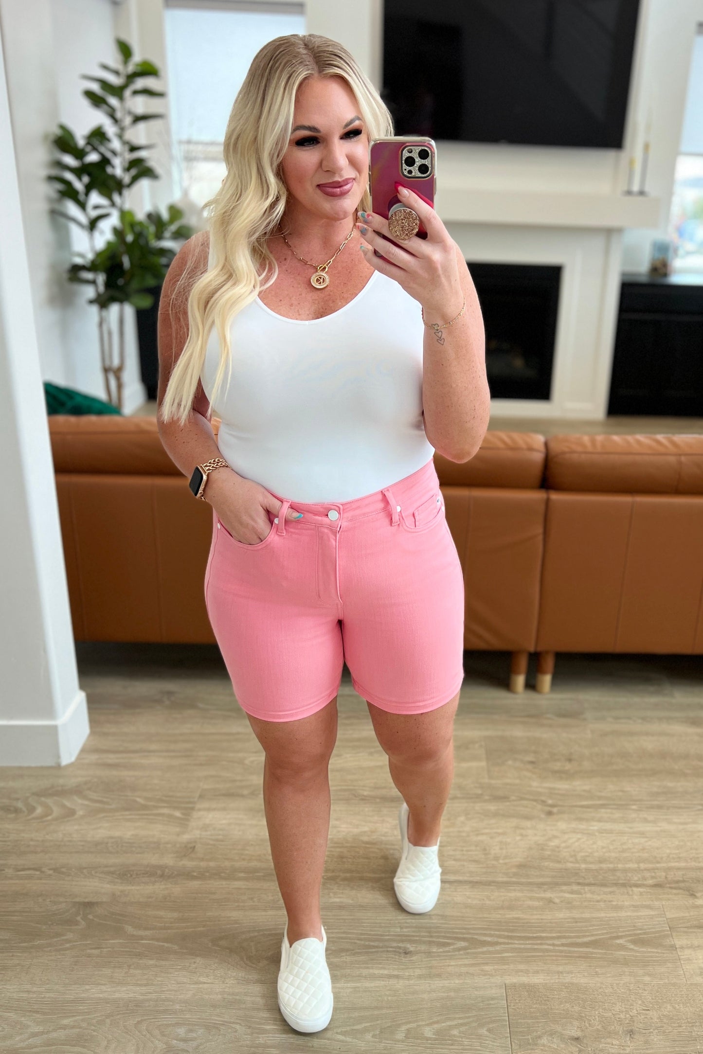 Judy Blue Tummy Control Cuffed Shorts in Pink