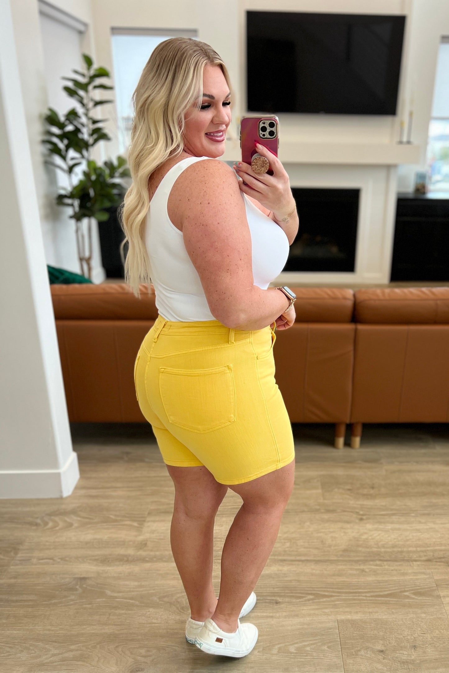 Judy Blue Tummy Control Cuffed Shorts in Yellow