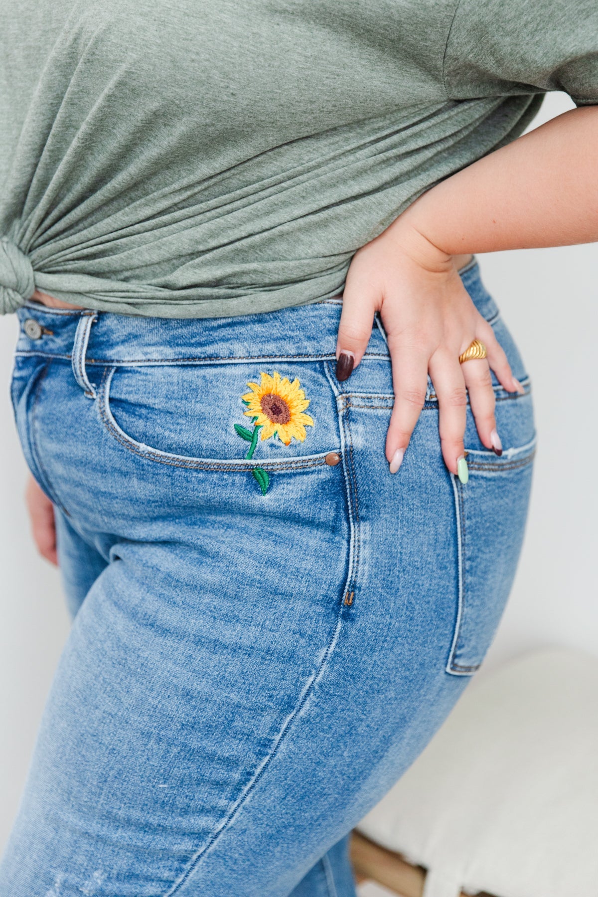 Judy Blue Sunflower Embroidery Jeans