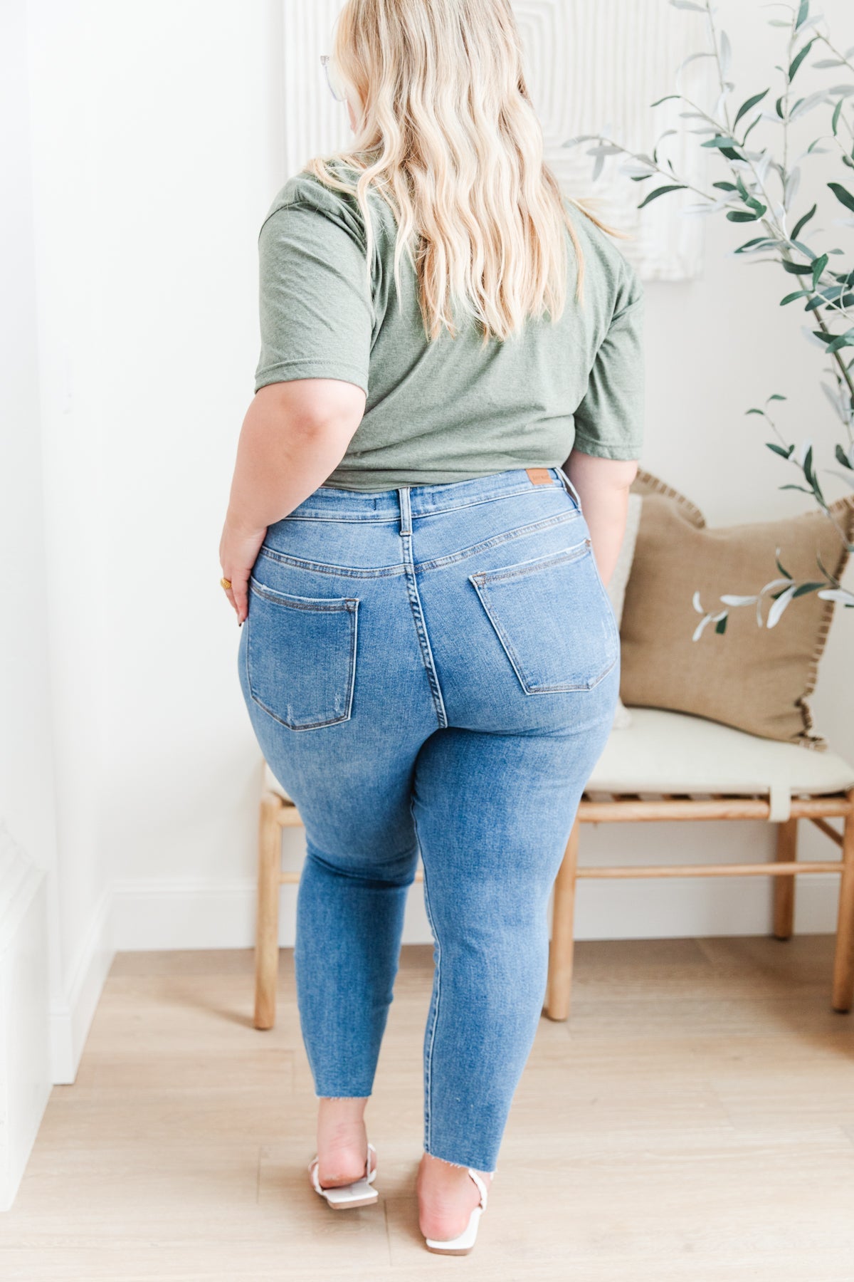 Judy Blue Sunflower Embroidery Jeans