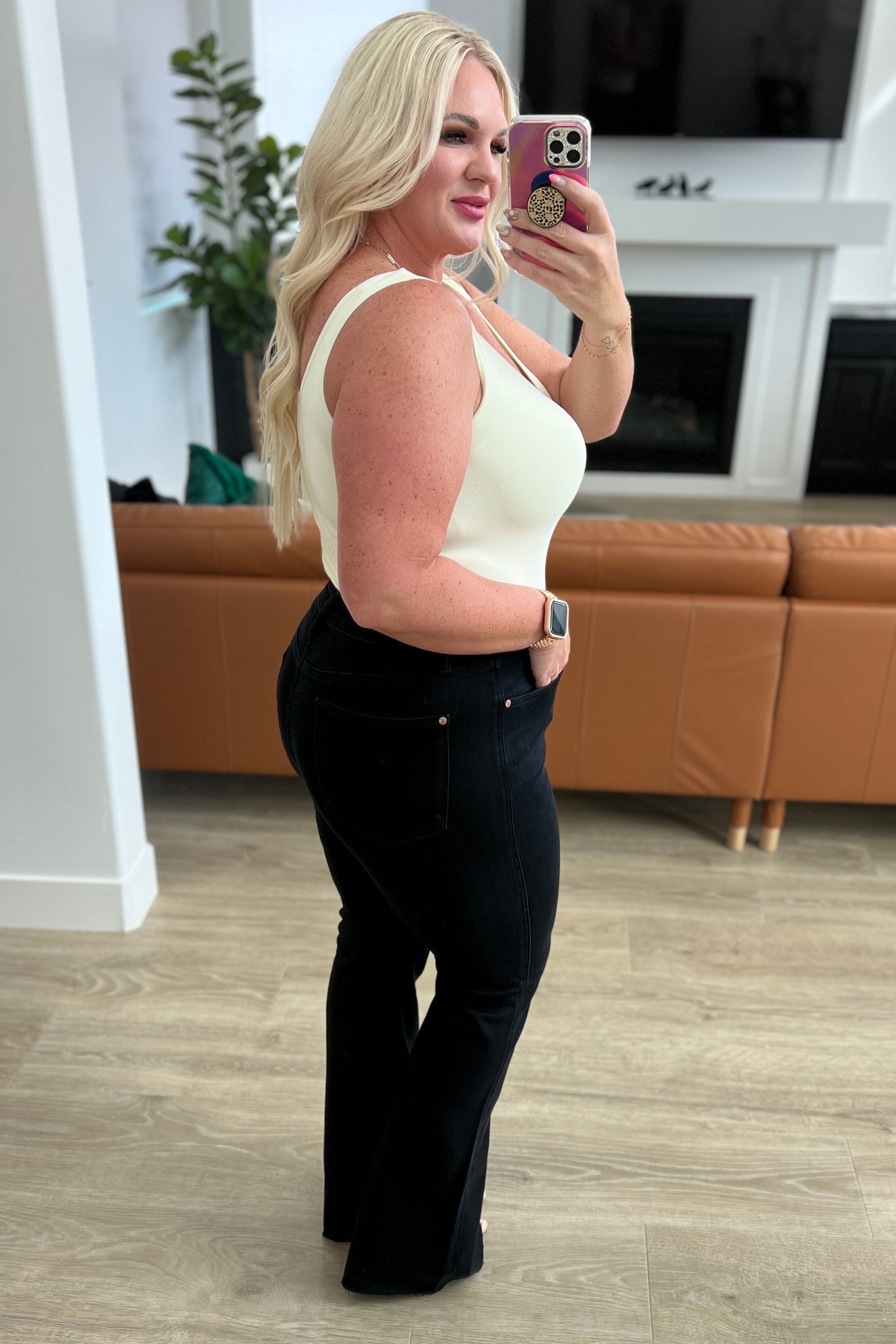 Judy Blue Tummy Control Flare Jeans in Black