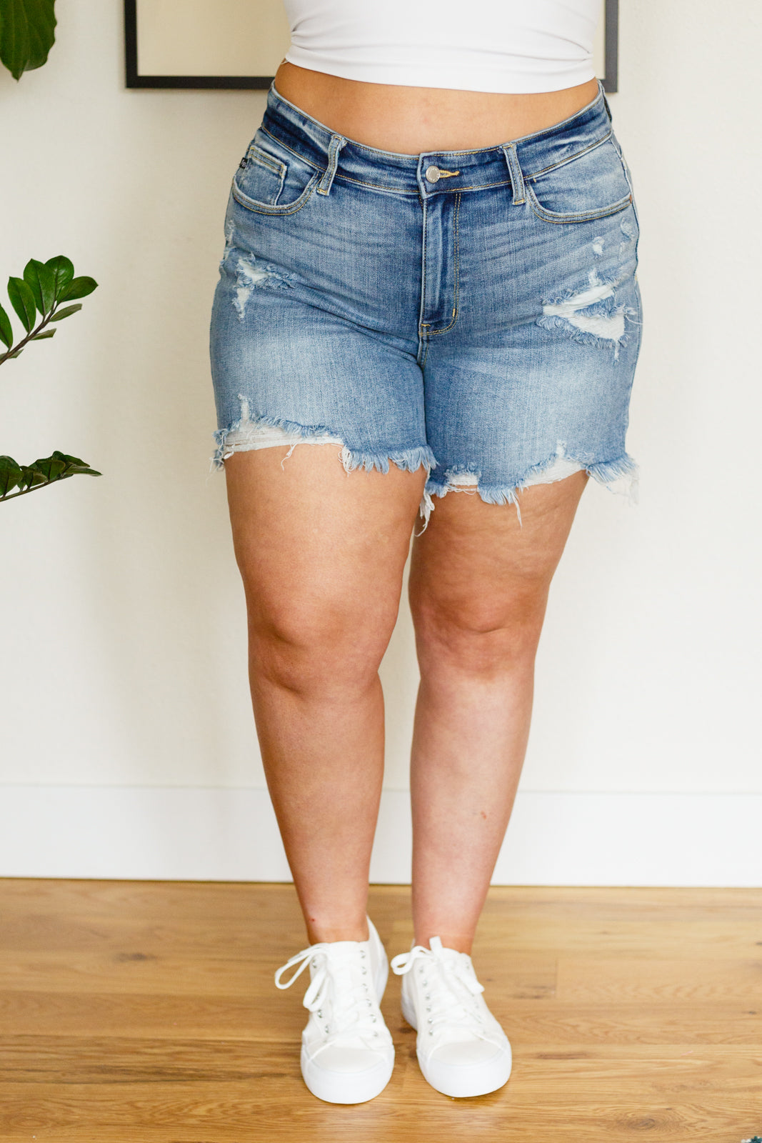 Judy Blue Mid Rise Frayed Hem Shorts