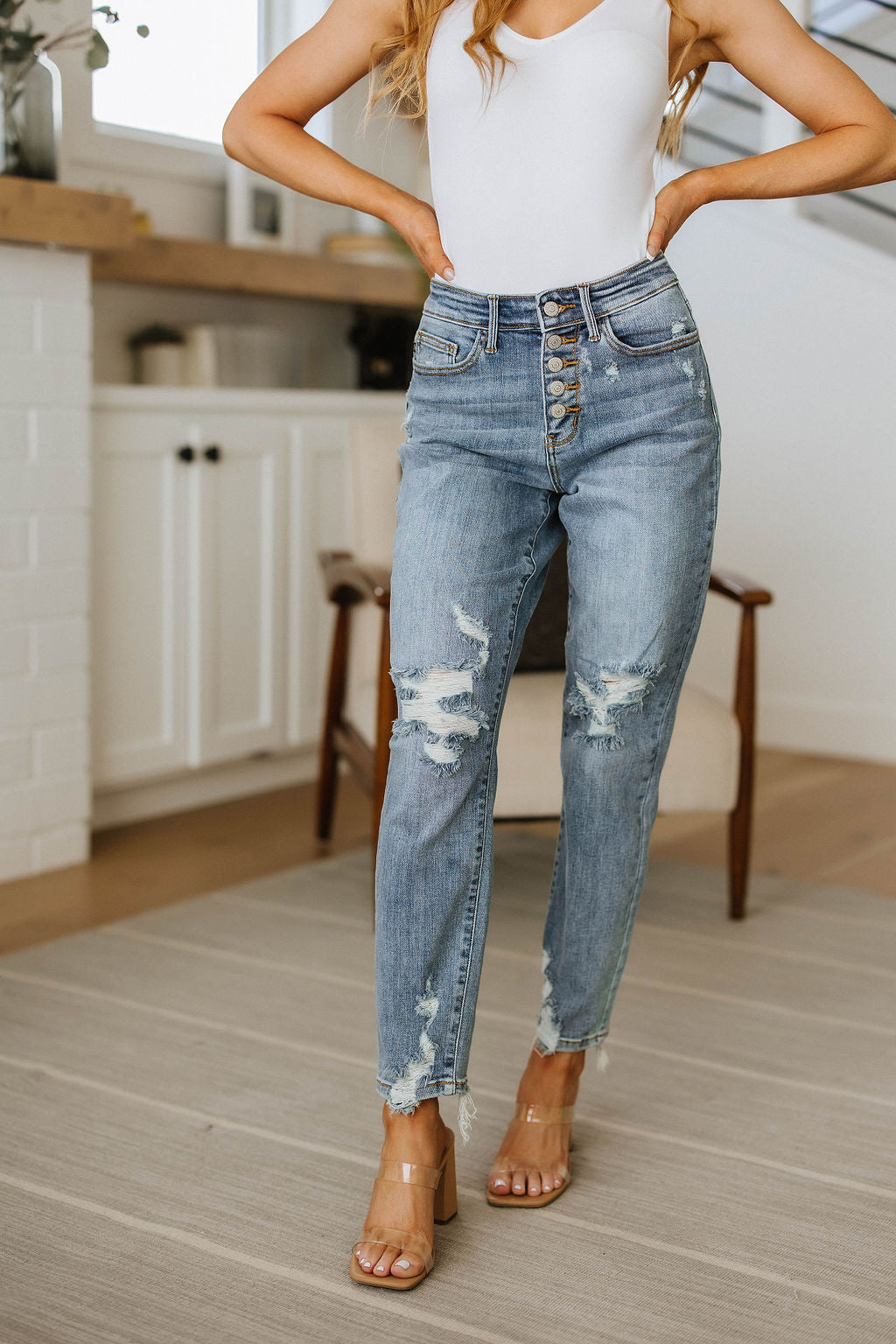 Judy Blue Mid Rise Button Fly Boyfriend Jeans