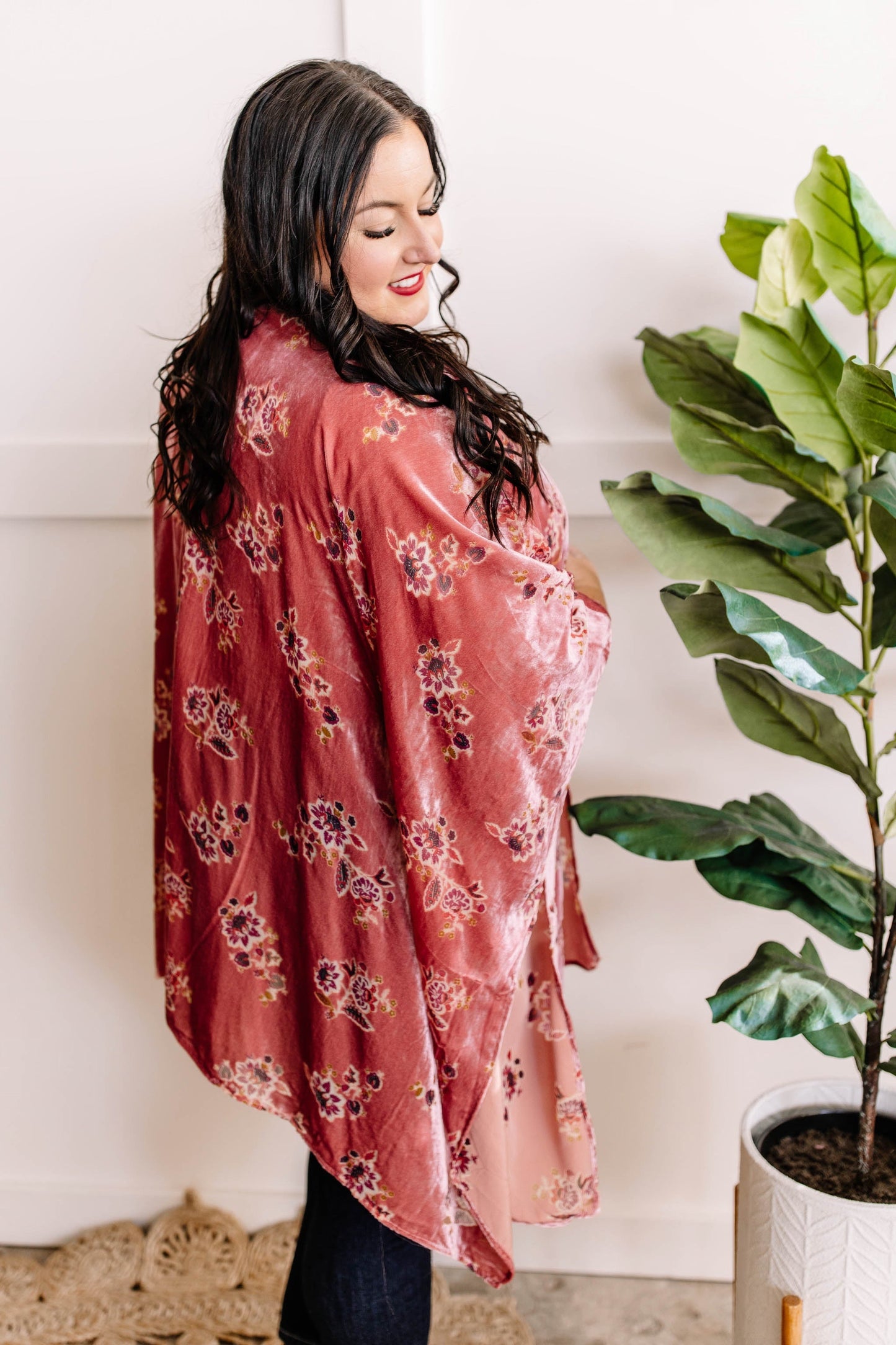 Ultra Soft Velvet Floral Kimono In Dusty Pink