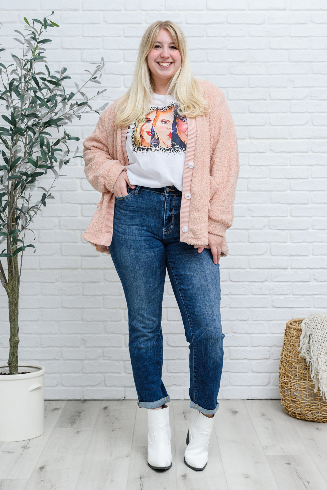 Judy Blue London Midrise Cuffed Boyfriend Jeans