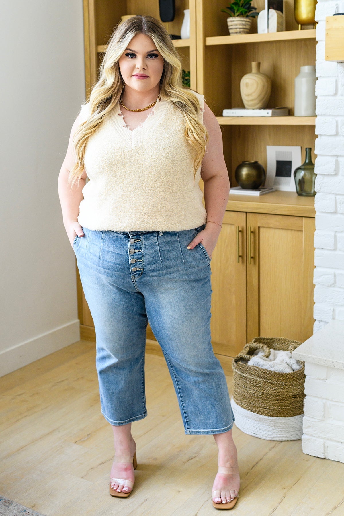 RESTOCK Judy Blue Button Fly Vintage Cropped Wide Leg Jeans