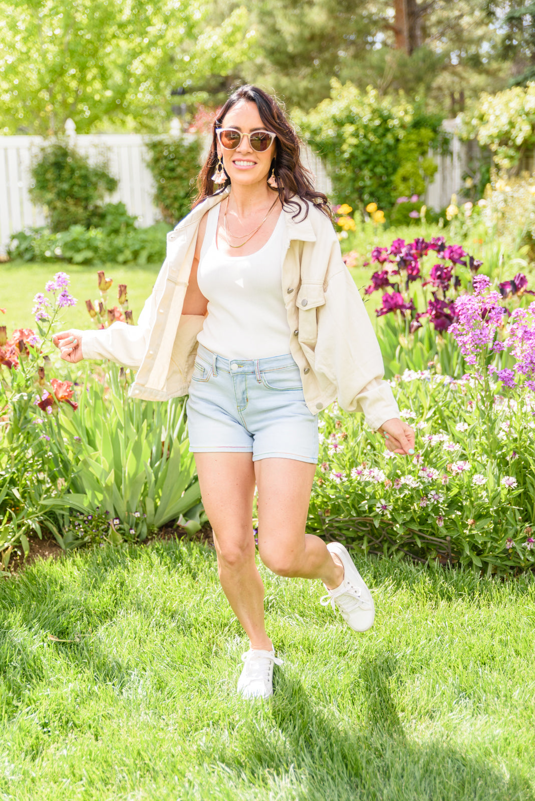 Judy Blue Mid Rise Rainbow Thread Shorts