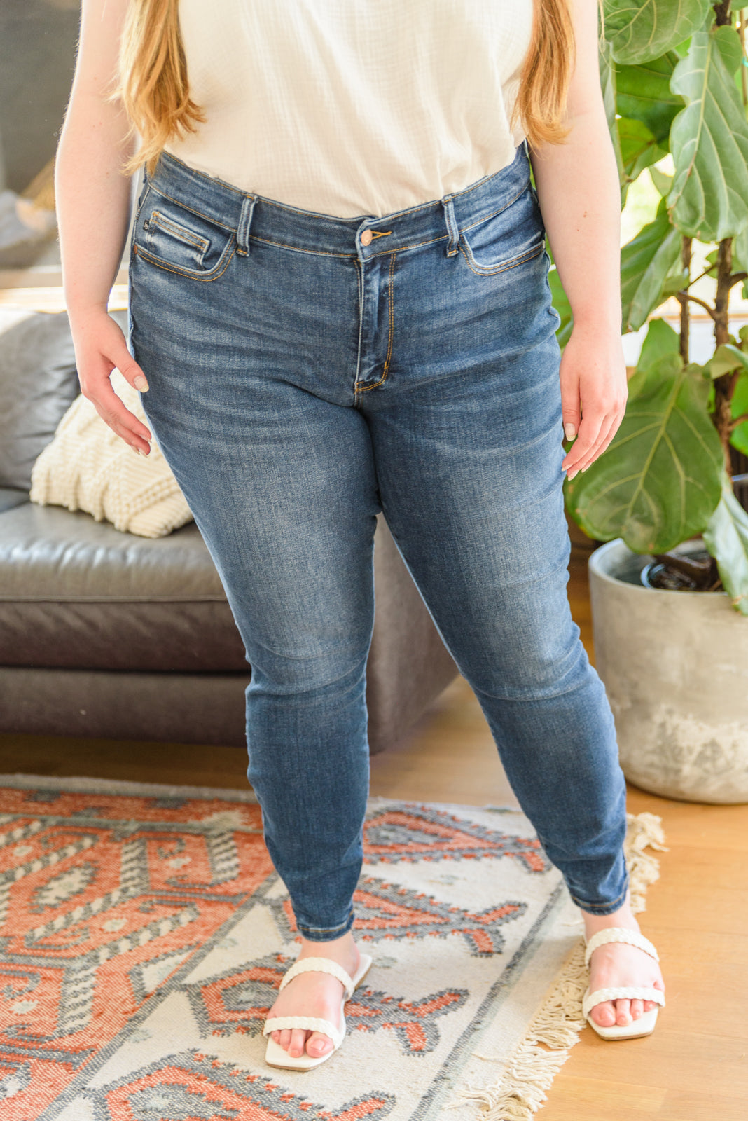 Judy Blue Every Day Mid-Rise Skinny Jeans