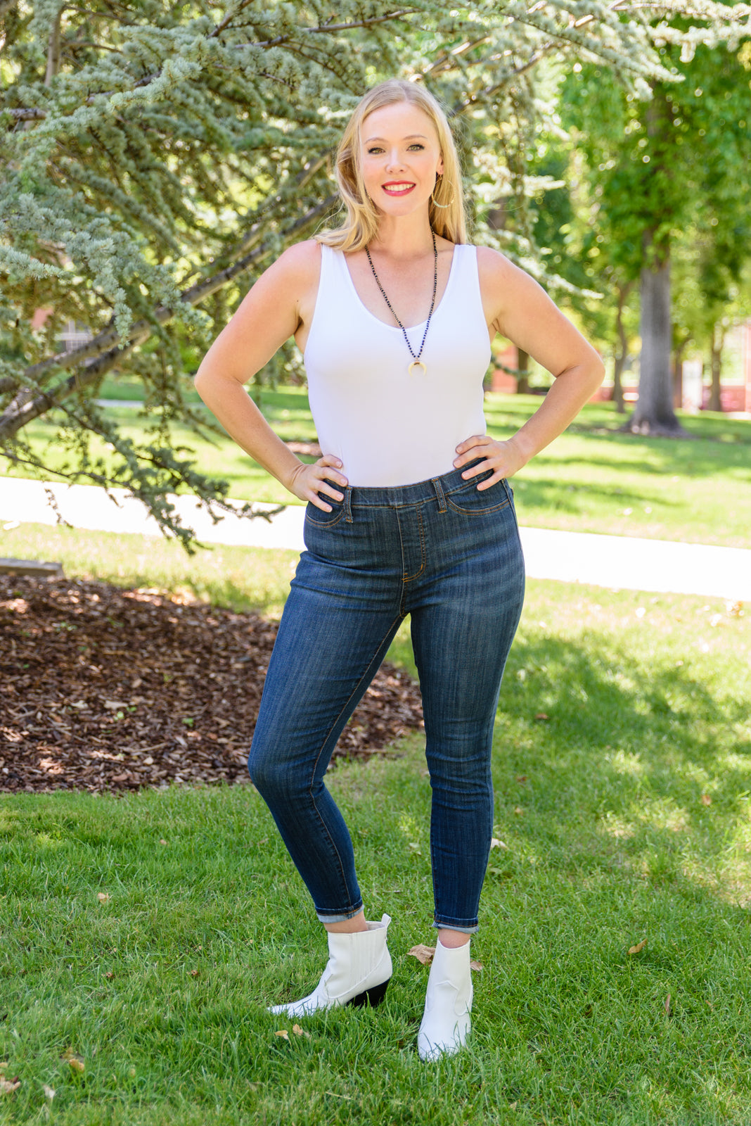 Judy Blue Pull-On Skinny Jeans