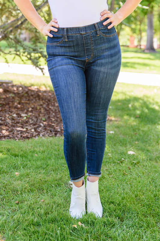 Judy Blue Pull-On Skinny Jeans