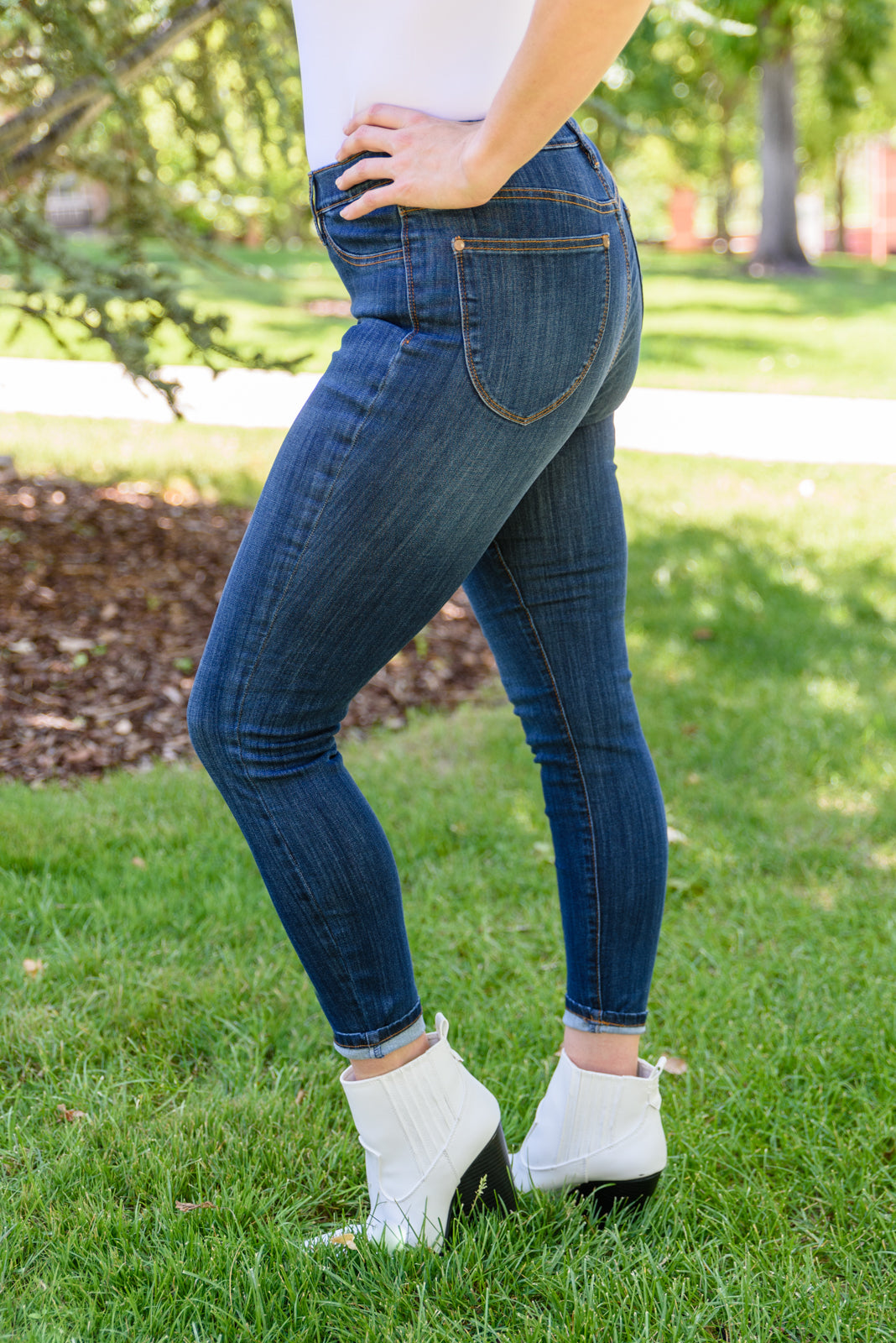 Judy Blue Pull-On Skinny Jeans