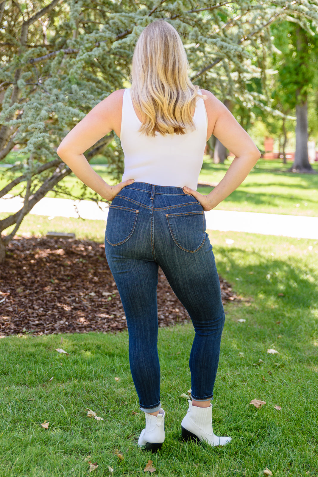 Judy Blue Pull-On Skinny Jeans