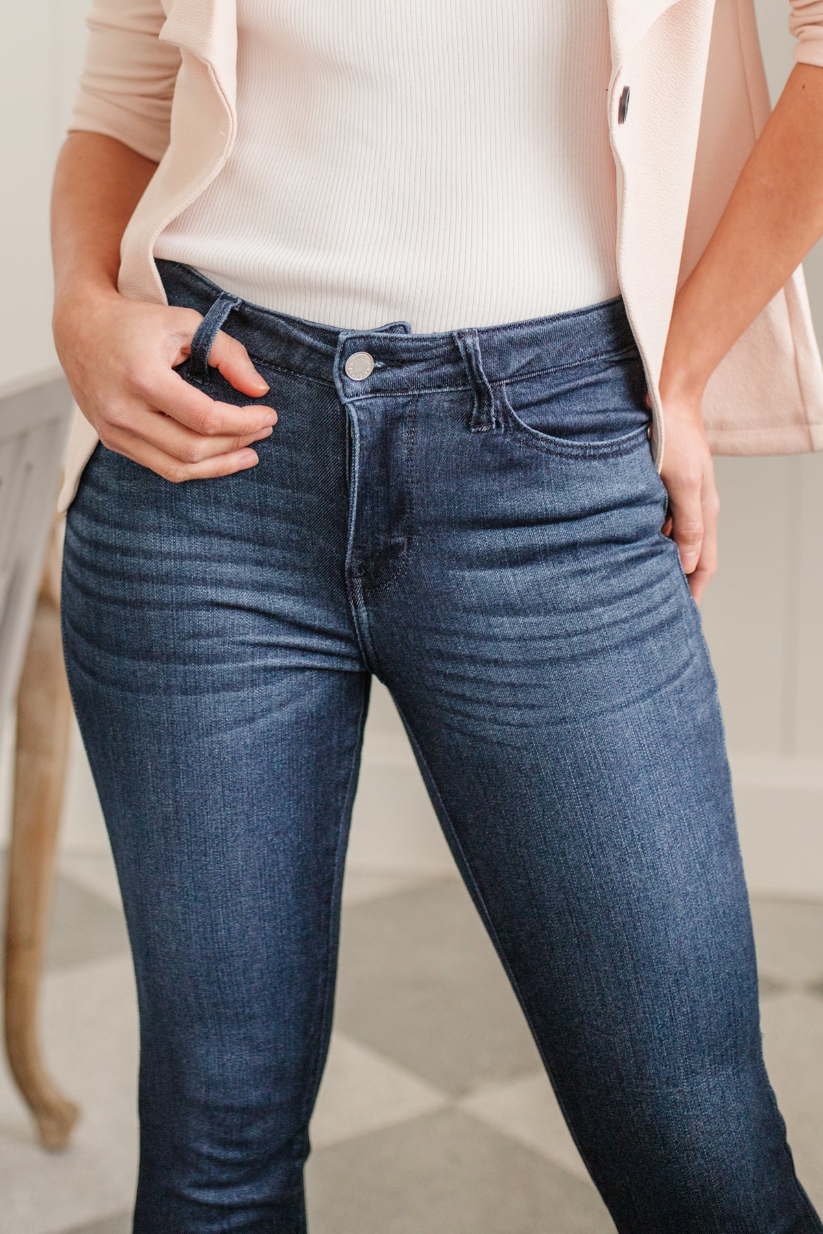 Judy Blue Cooling Mid-Rise Skinny Jeans