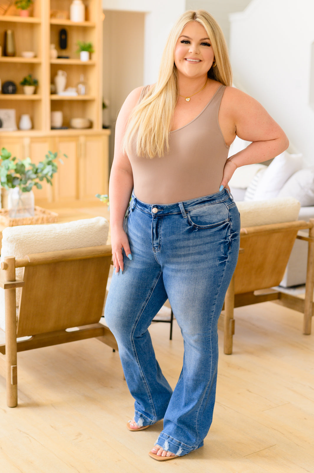 VERVET Sharon Mid Rise Flares