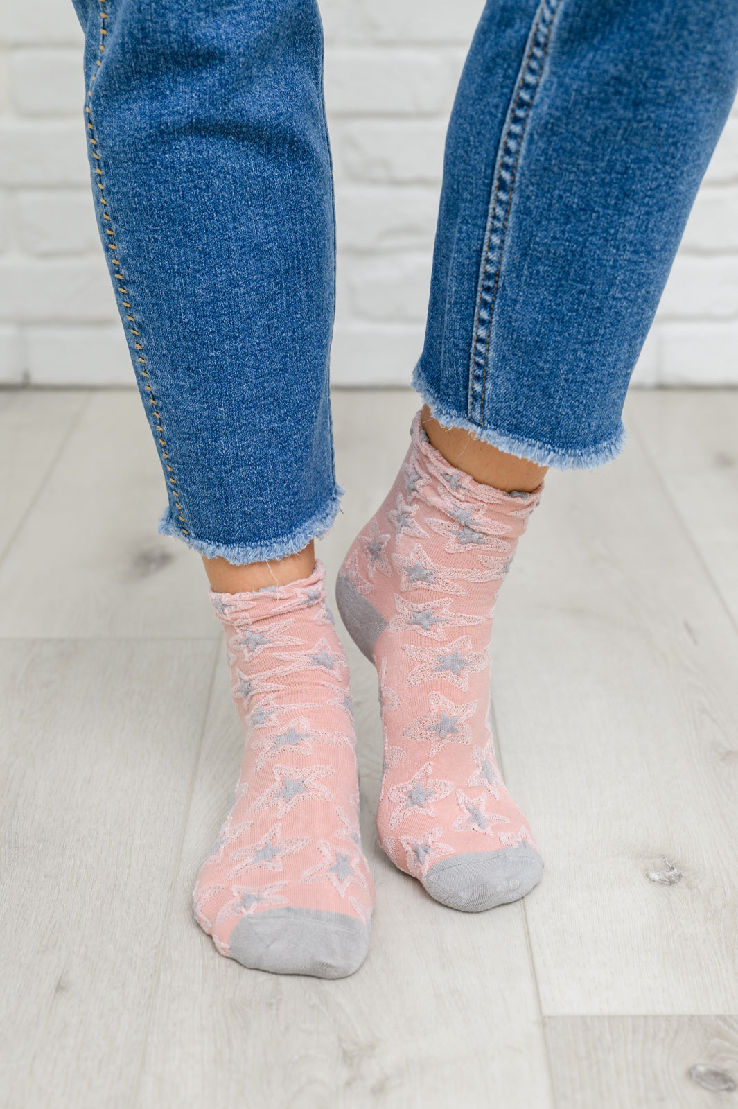 Gift: Star Design Socks In Pink