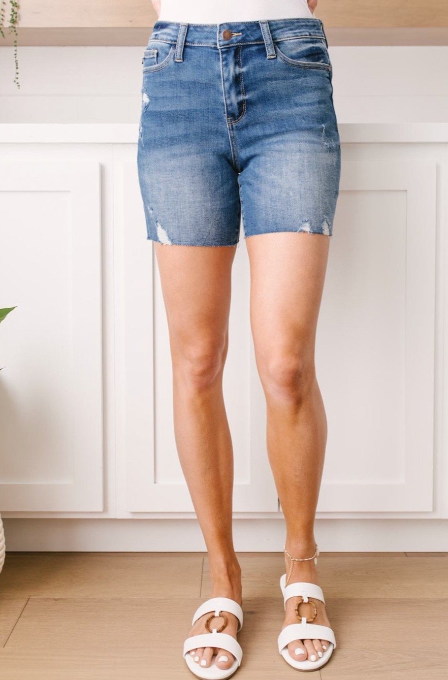 Judy Blue Straight Edge Shorts - Dark Wash