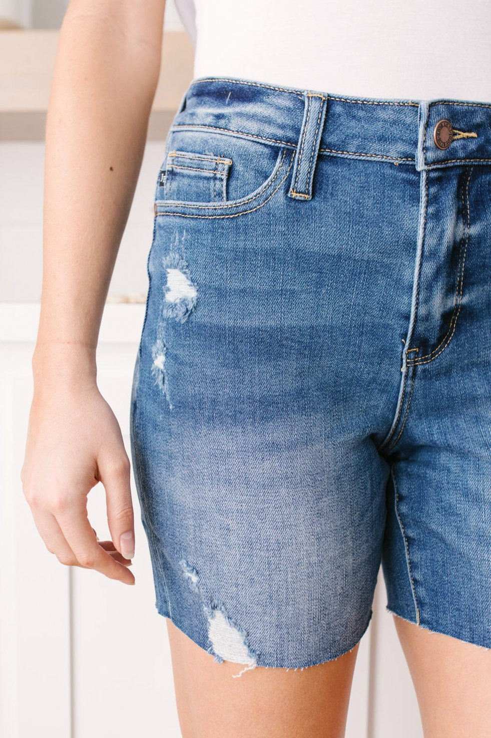 Judy Blue Straight Edge Shorts - Dark Wash