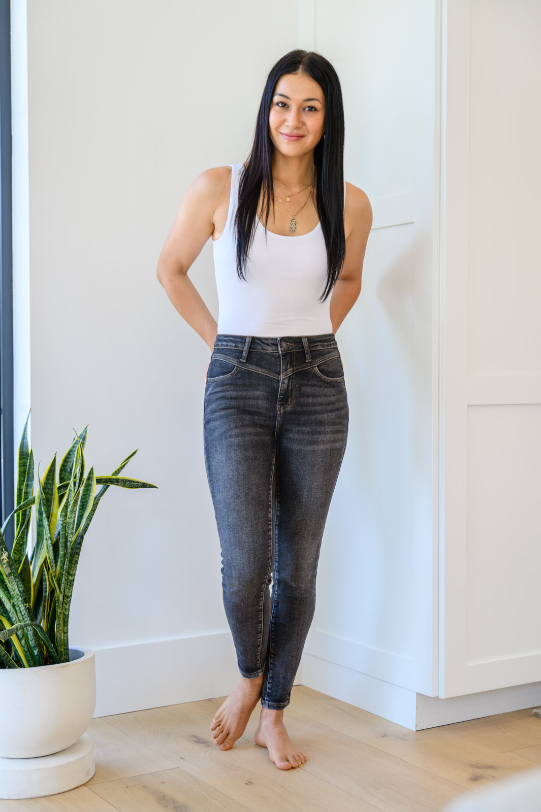 Judy Blue Front Yoke Skinny Black Wash Jeans