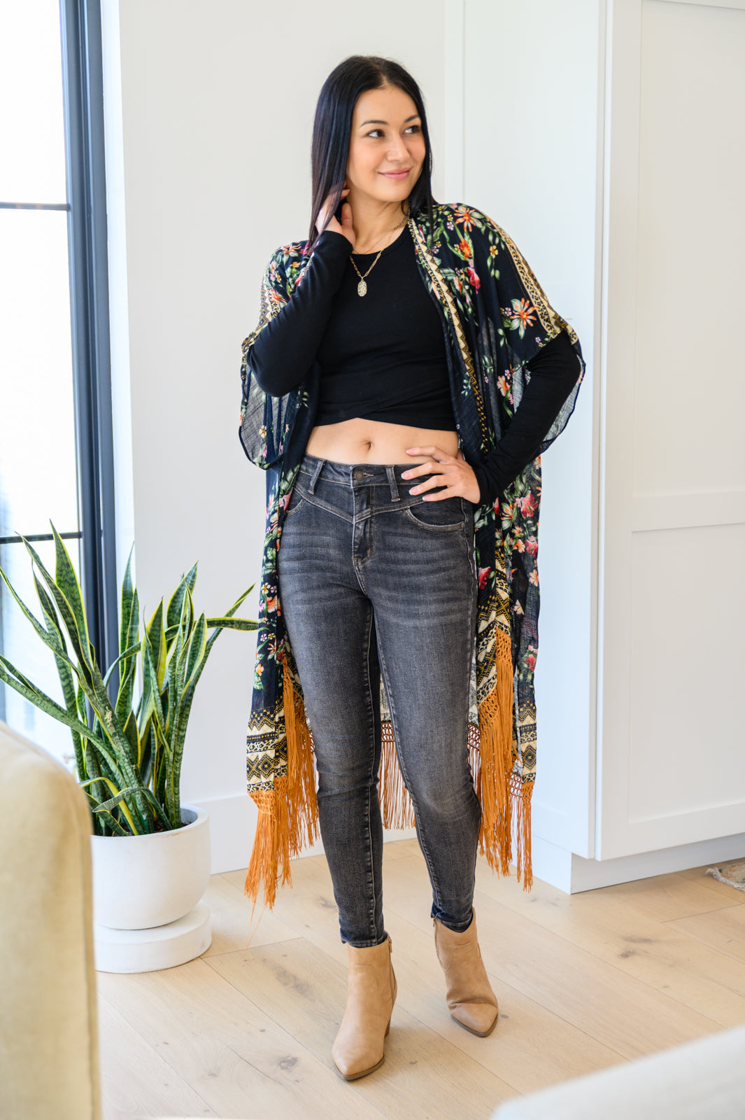 Judy Blue Front Yoke Skinny Black Wash Jeans