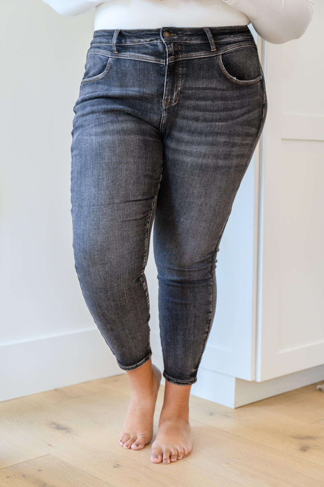 Judy Blue Front Yoke Skinny Black Wash Jeans