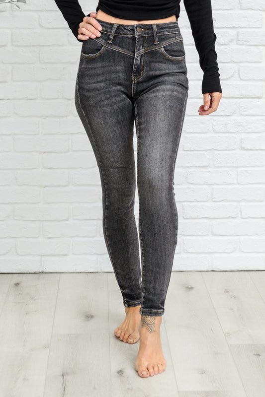 Judy Blue Front Yoke Skinny Black Wash Jeans