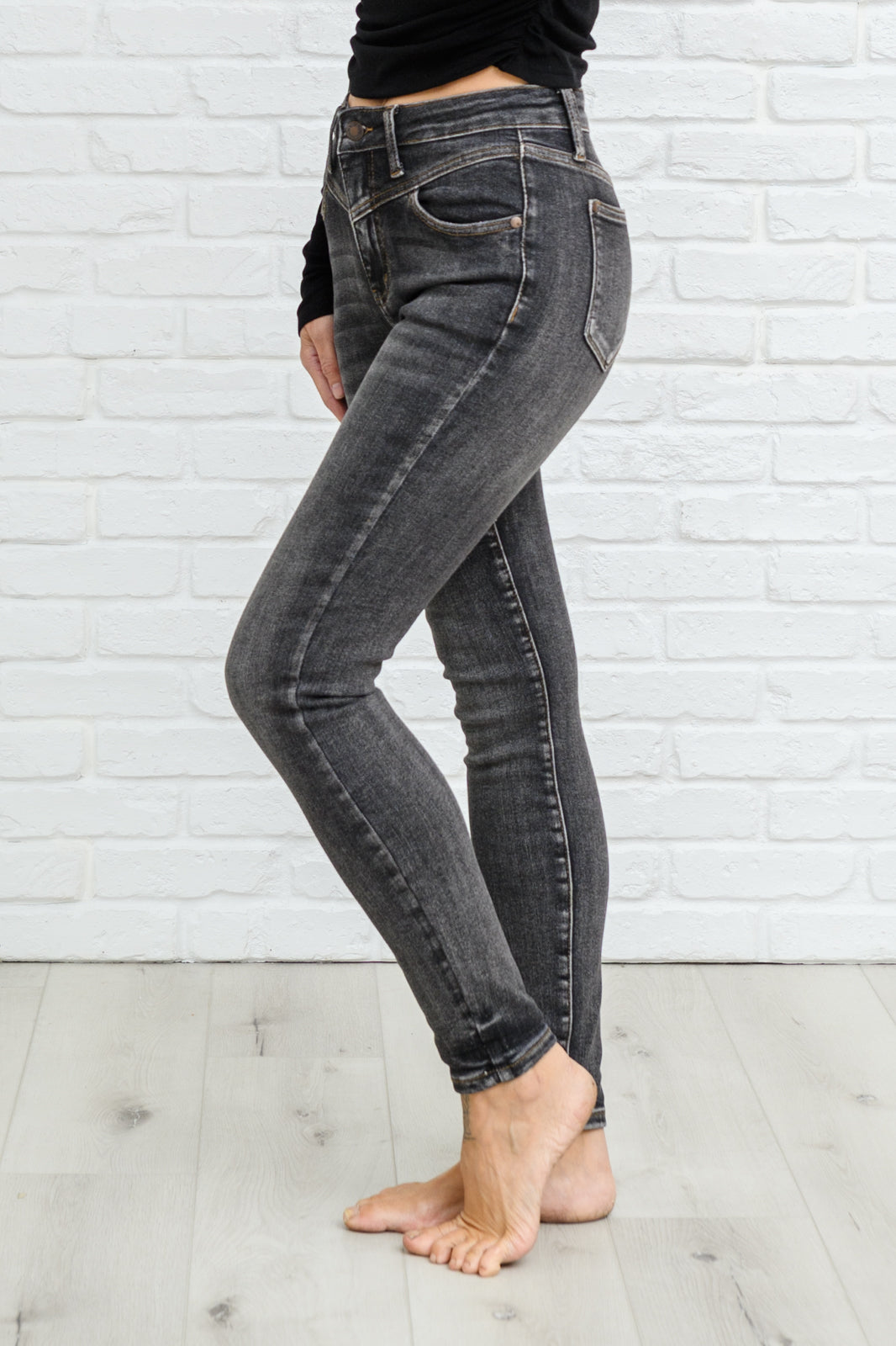 Judy Blue Front Yoke Skinny Black Wash Jeans
