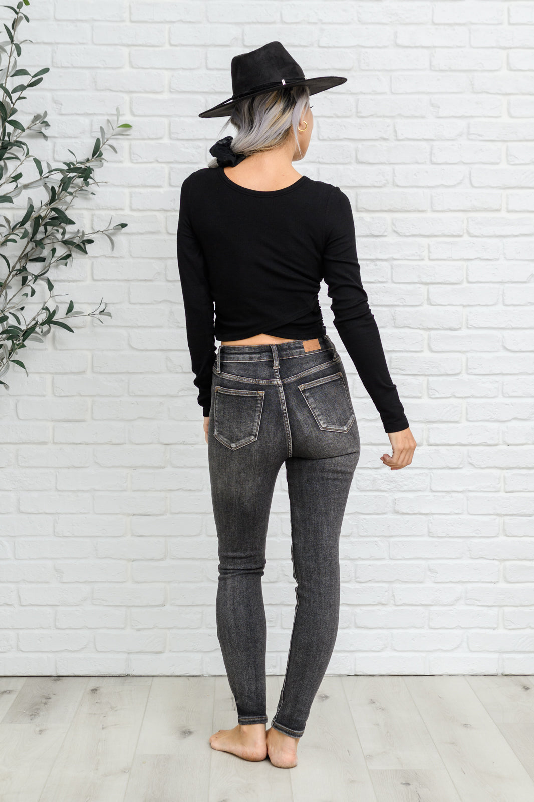 Judy Blue Front Yoke Skinny Black Wash Jeans