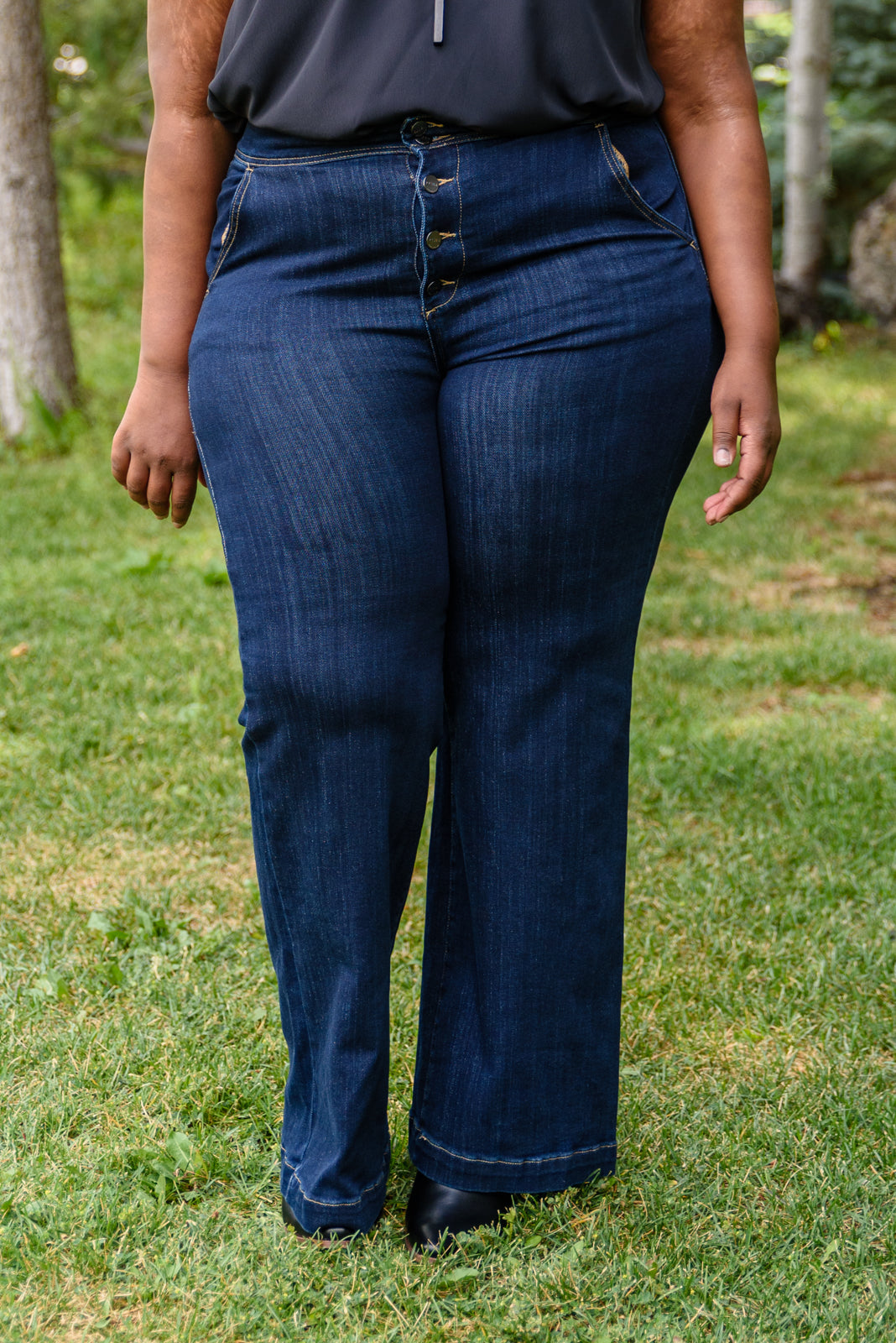 Risen Wide Leg Flare Jeans