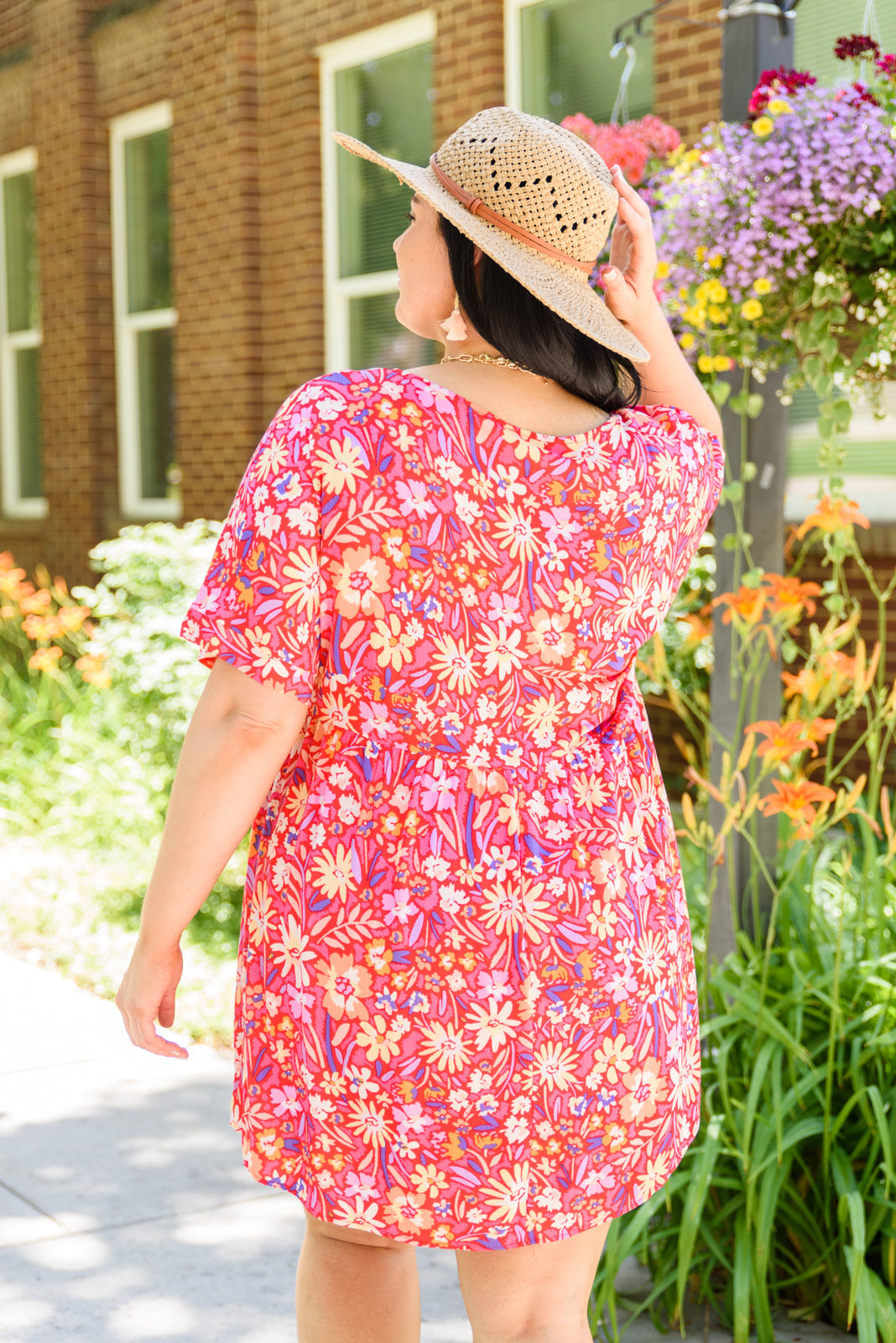 Vintage Daisies Dress In Hot Coral