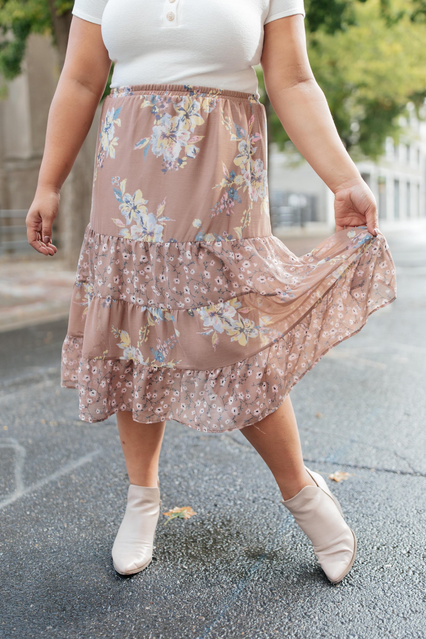 Zoe Floral Middi Skirt in Mocha