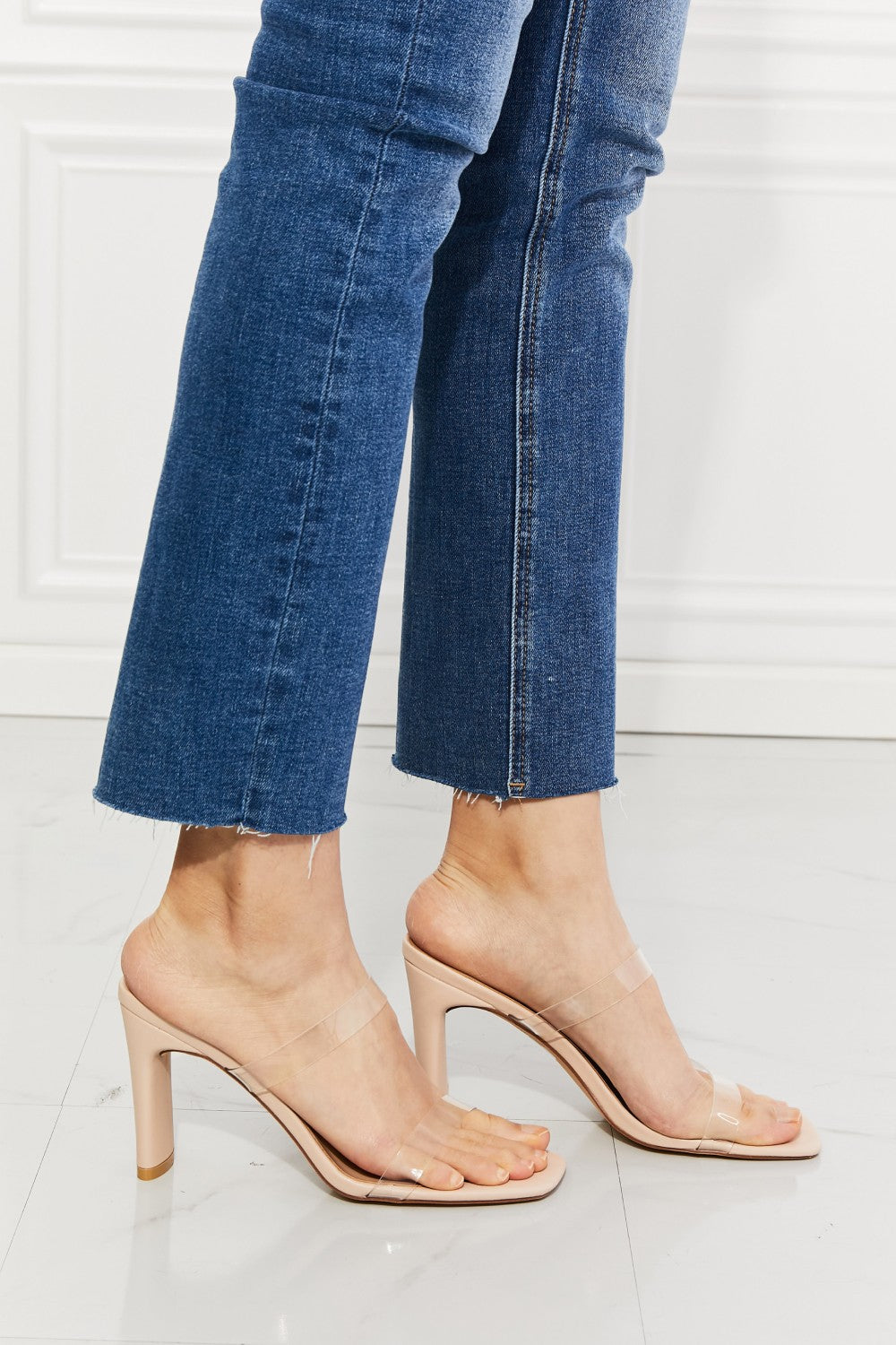 Transparent Double Band Heel