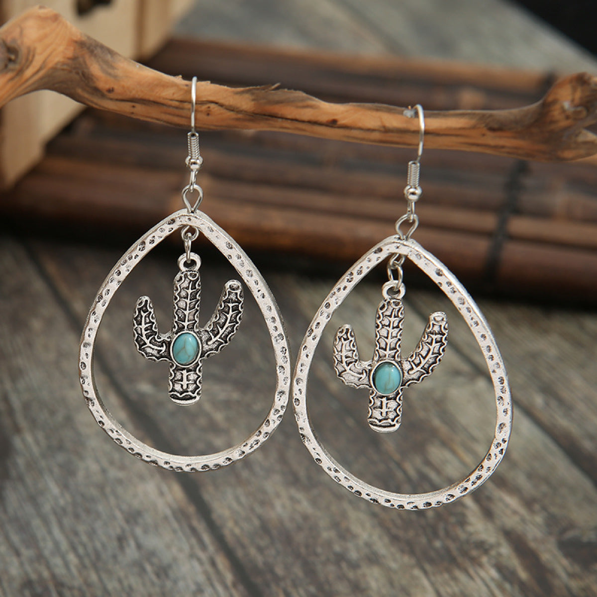 Retro Teardrop-Shaped Hollow Turquoise Cactus Drop Earrings