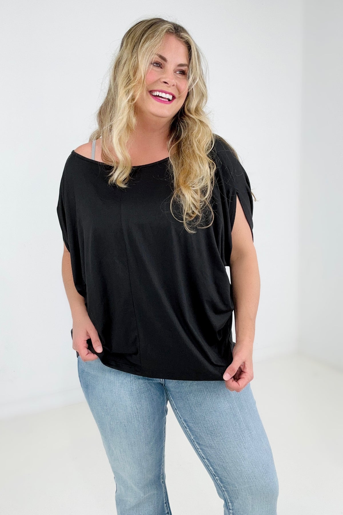 Short Sleeve Drop Shoulder Knit Top