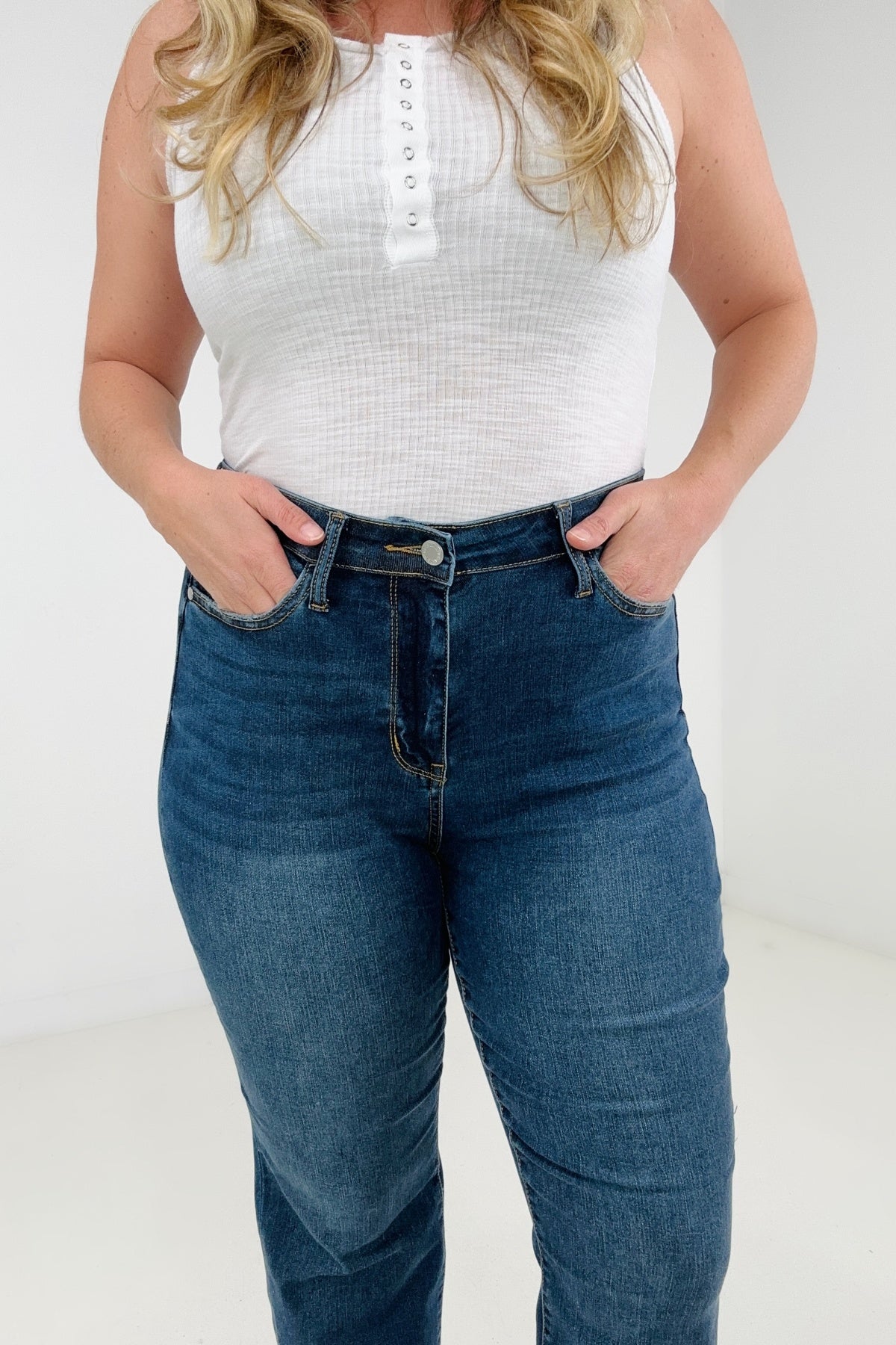 Judy Blue Cool Denim Boyfriend Jeans