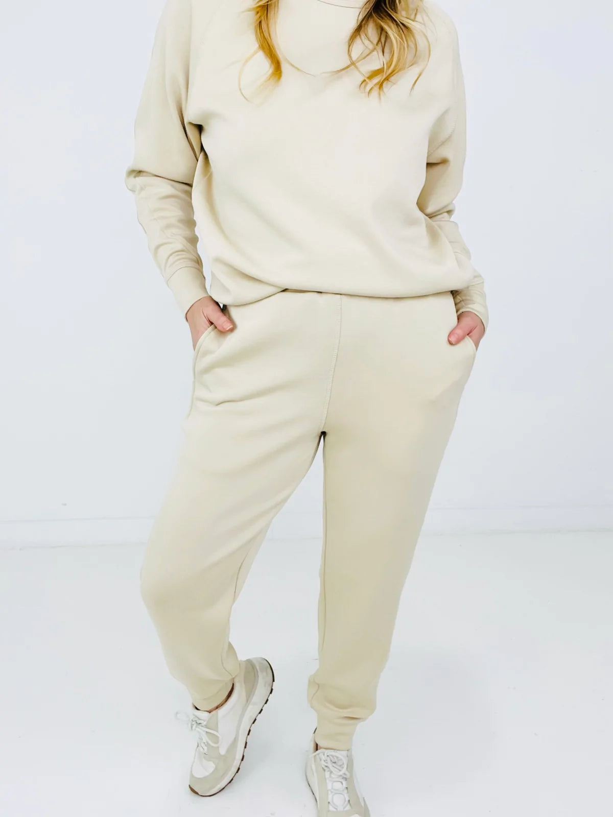 Mono B Elevated Contrast Seam Joggers