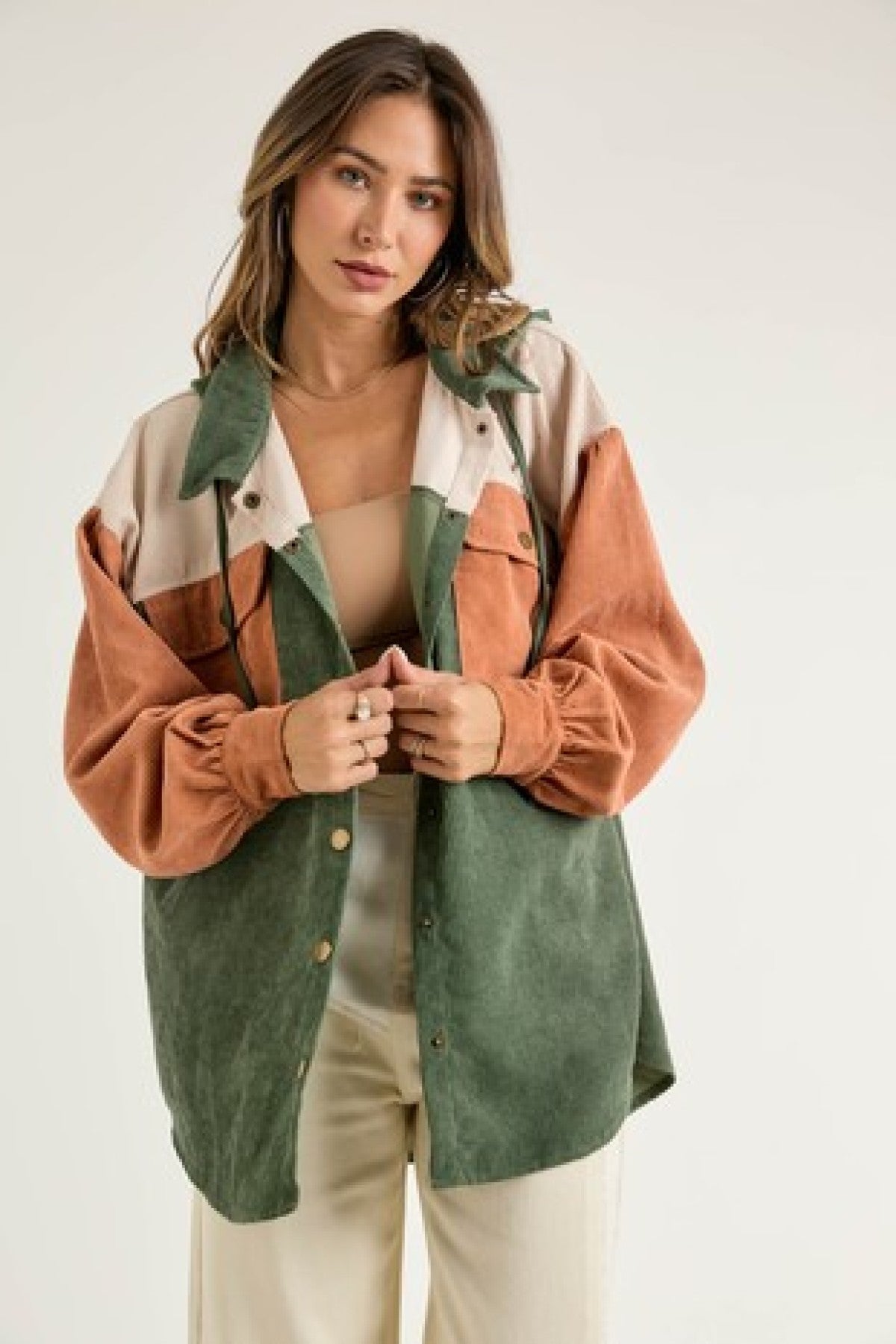Davi & Dani Contrasting 2-in-1 Layered Look Buttoned Down Jacket