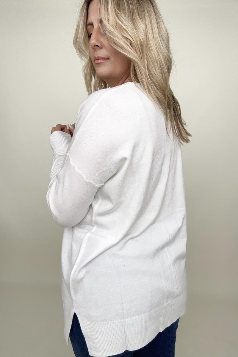 Front Seam Light Knit Sweater