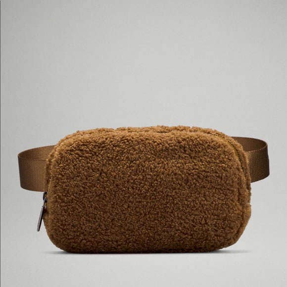 Lookie Lookie Sherpa Bum Bag