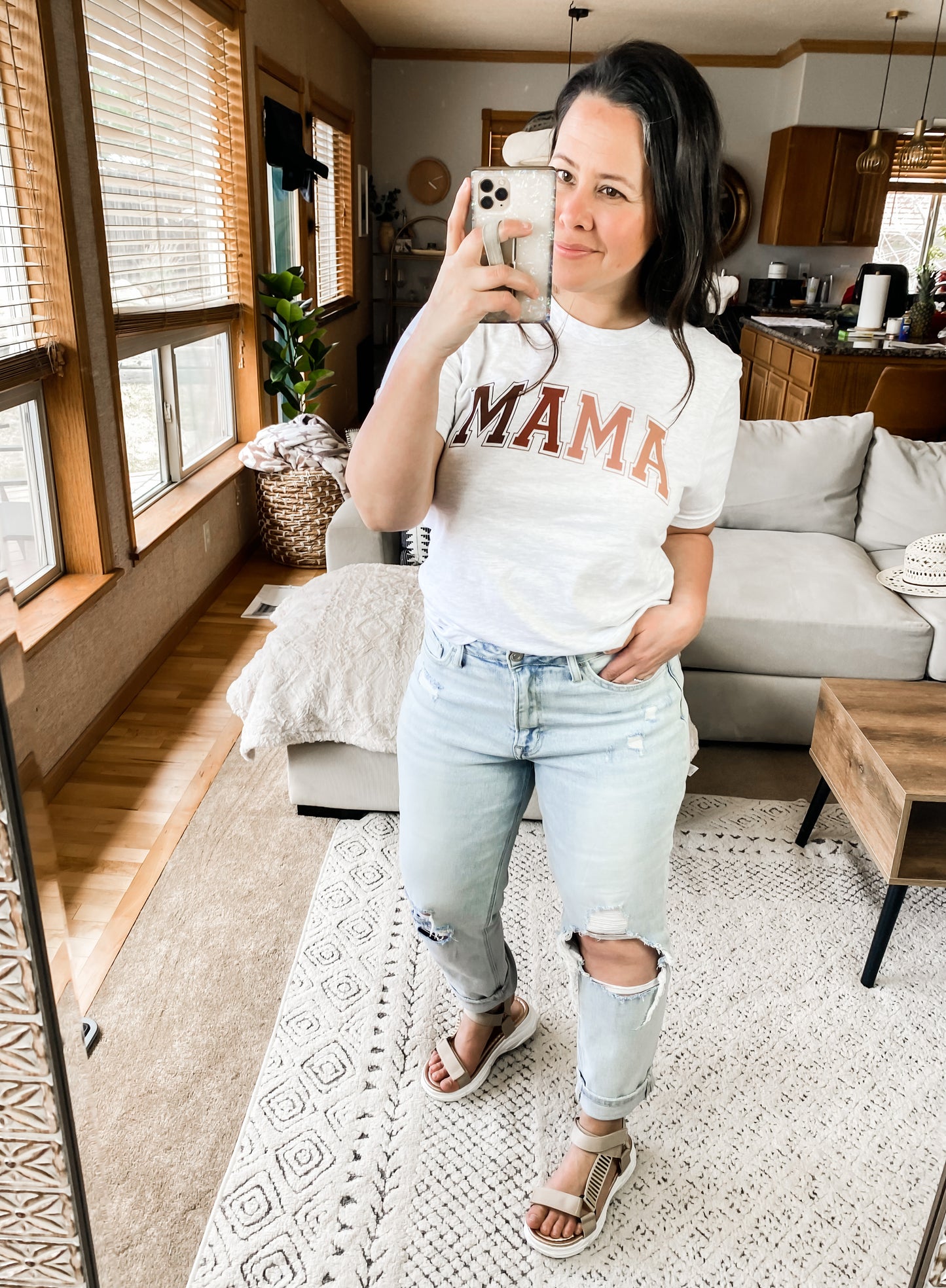 Mama Graphic Tee