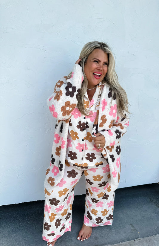 PREORDER: Daisy Cloud Cardigan (Ships mid Oct.)