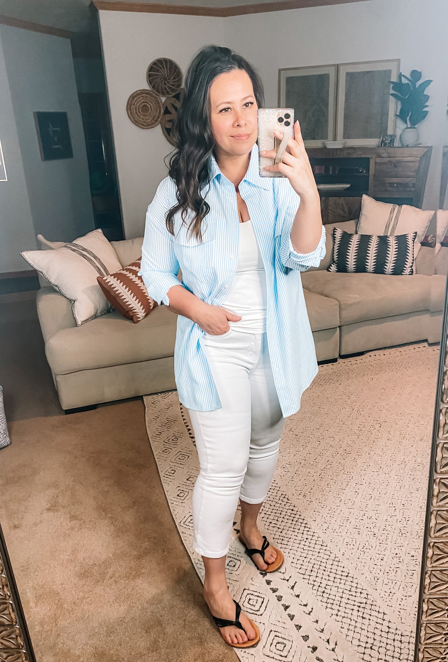 Judy Blue Cool White Mid Rise Capris